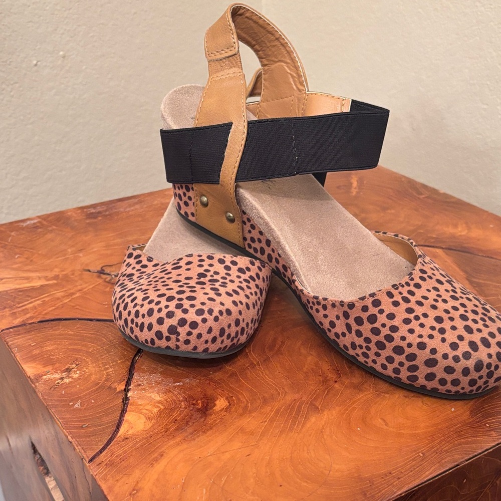 Stylish Women's Leopard Print Sandals
